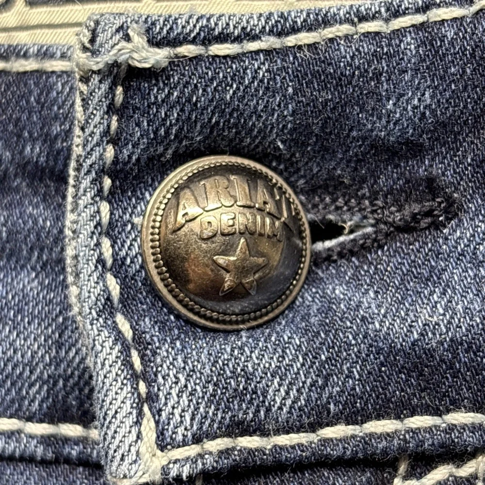 Ariat Real Denim Women's Jeans Size 30Rx32 Med Wash Flare‎ Raw Hem Heavy Stitch